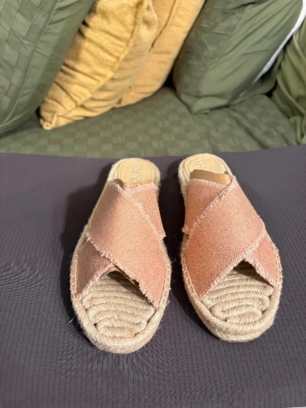 Nine West slides Sandals